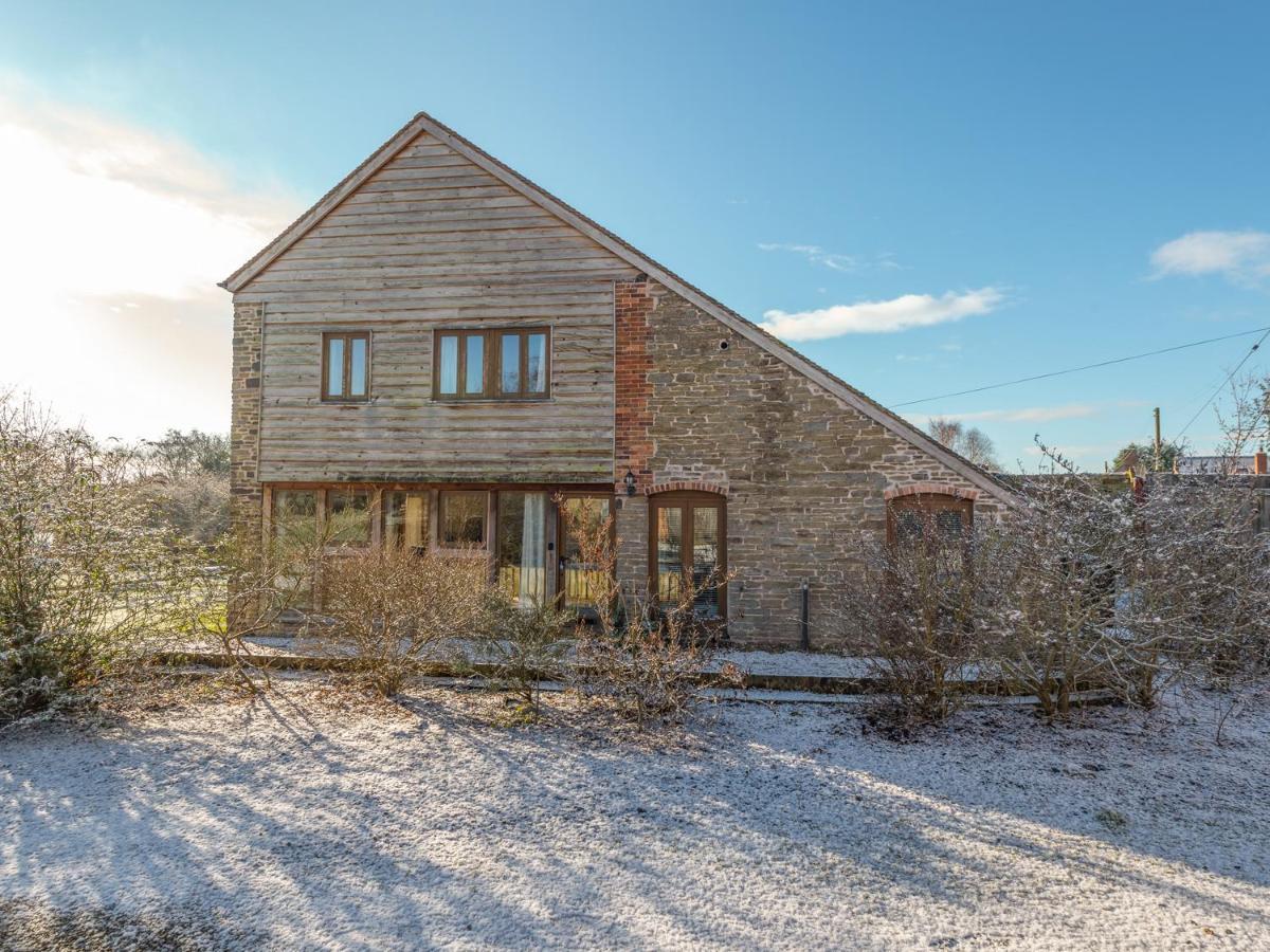Glebe Barn Villa Caynham ภายนอก รูปภาพ